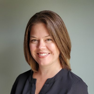 Emily Moquin headshot