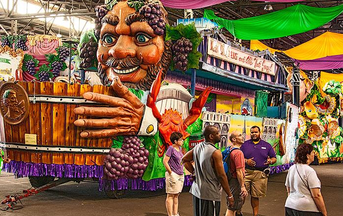 mardi gras float den