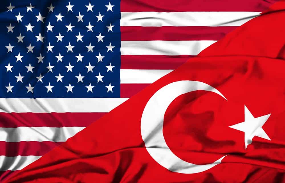 twitter--us-turkey-flags-180820.jpg
