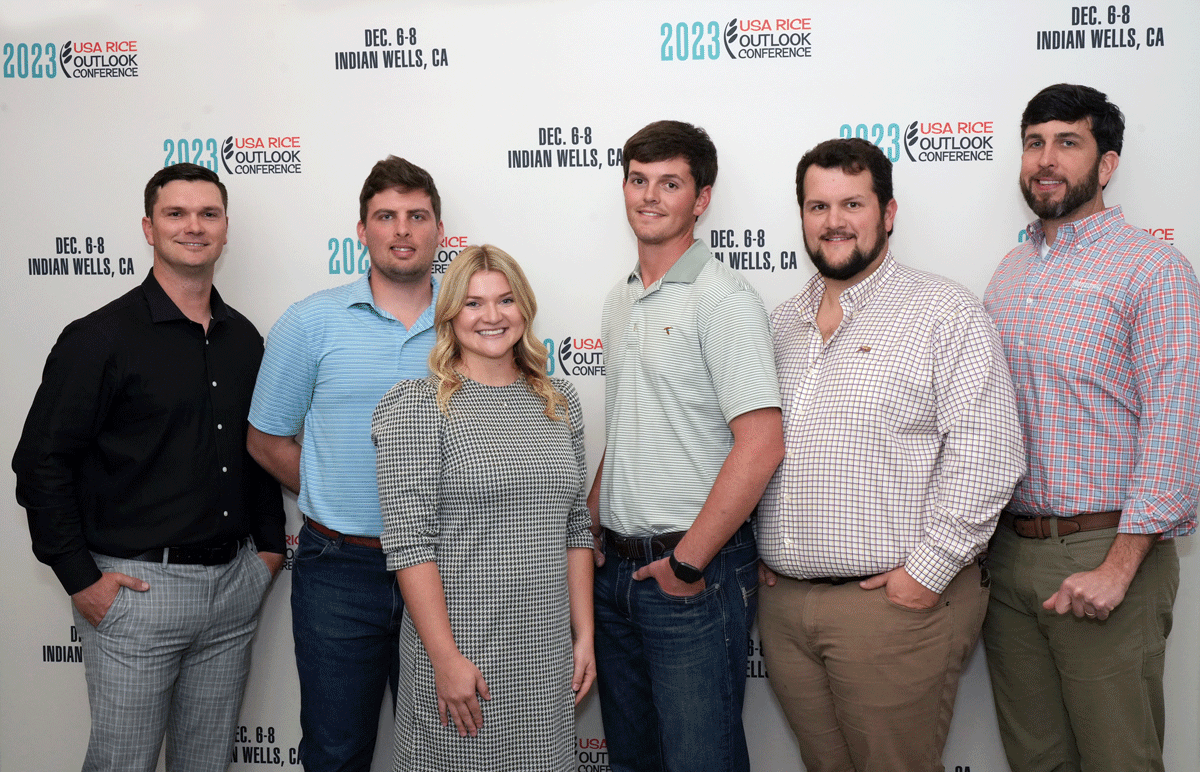 2024-26-Leadership-Class,-no-nametags, group shot w/5 men & 1 woman