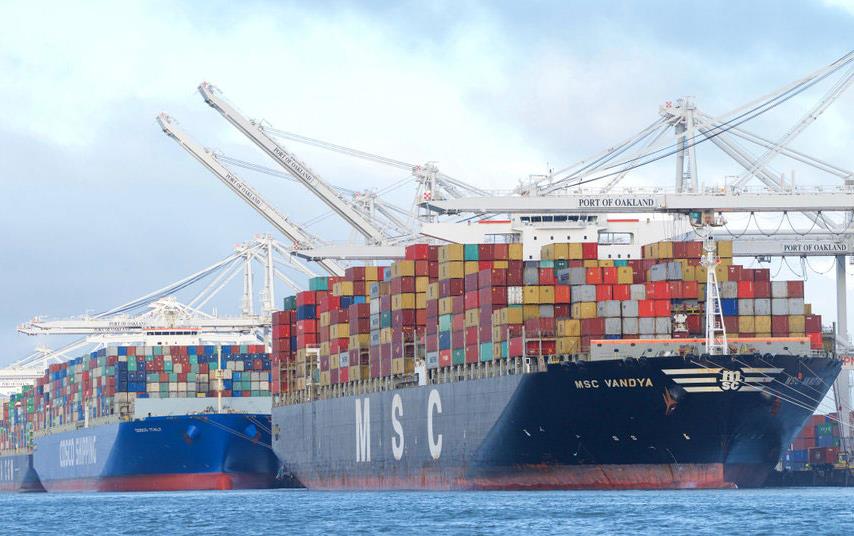 Port-of-Oakland, ships filled with cargo containers