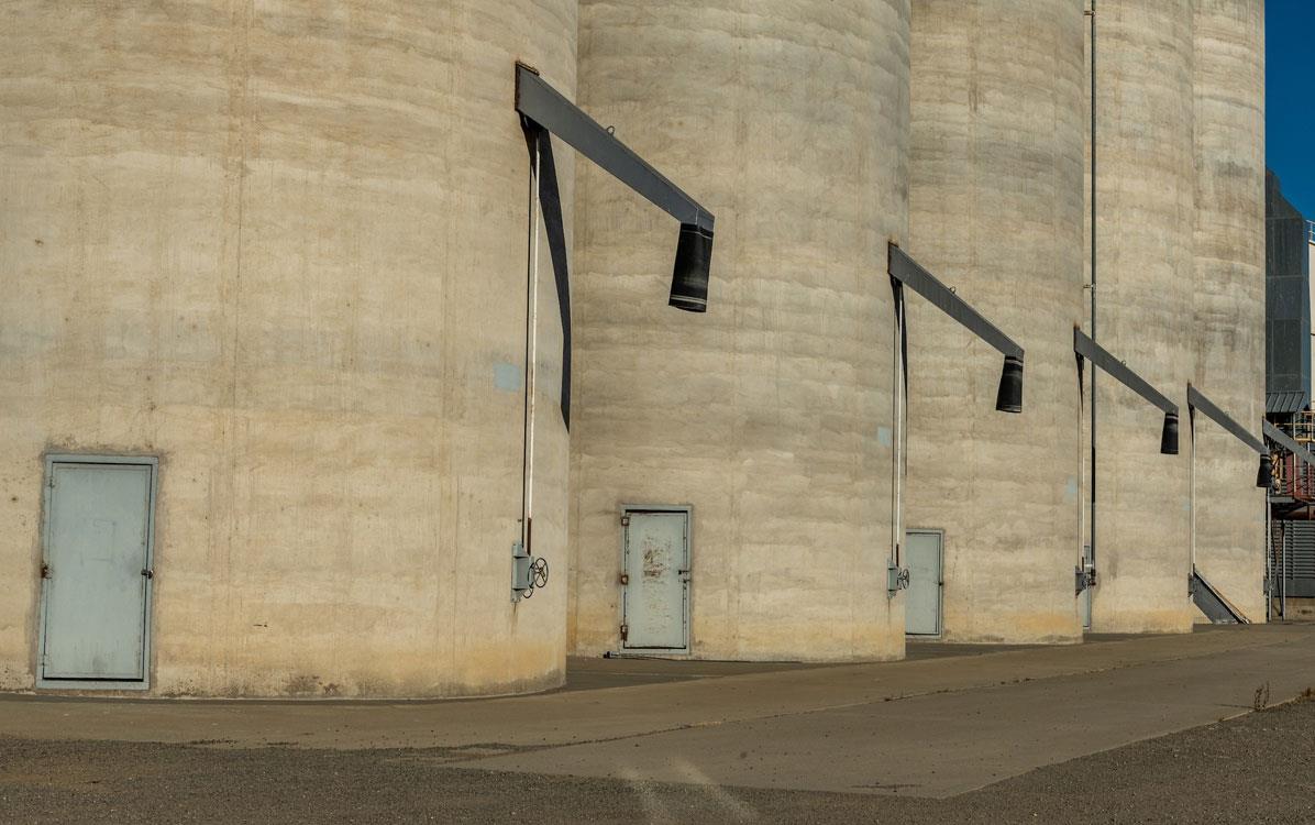 Grain silos sit idle, Brian-Baer-photo