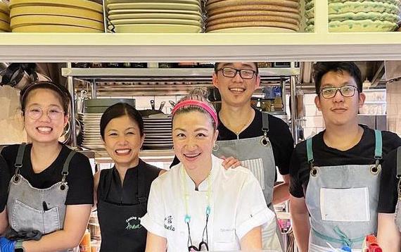 Kitchen-Staff-at-4-Hands-Event in Singapore