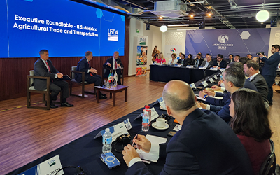 US Mexico Executive Roundtable on Ag Transportation, panel seated on stage facing audience