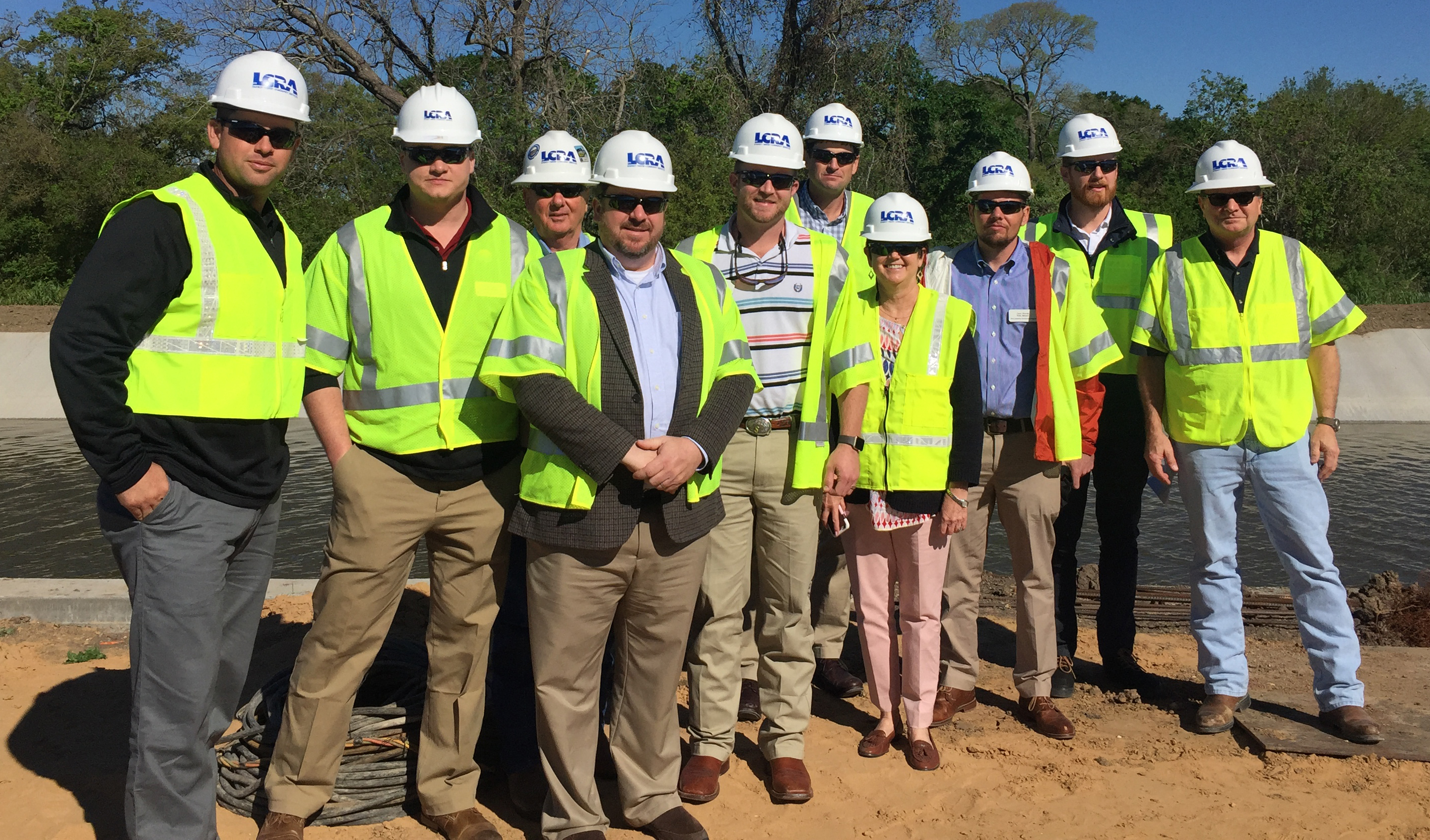 2018 Leadership Class tours Arbuckle Reservoir in Texas