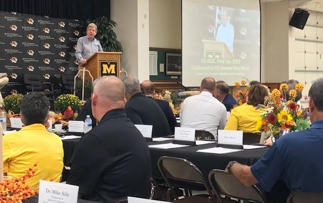 2022 MO Fisher Delta Field Day, Sen. Roy Blunt stands at podium