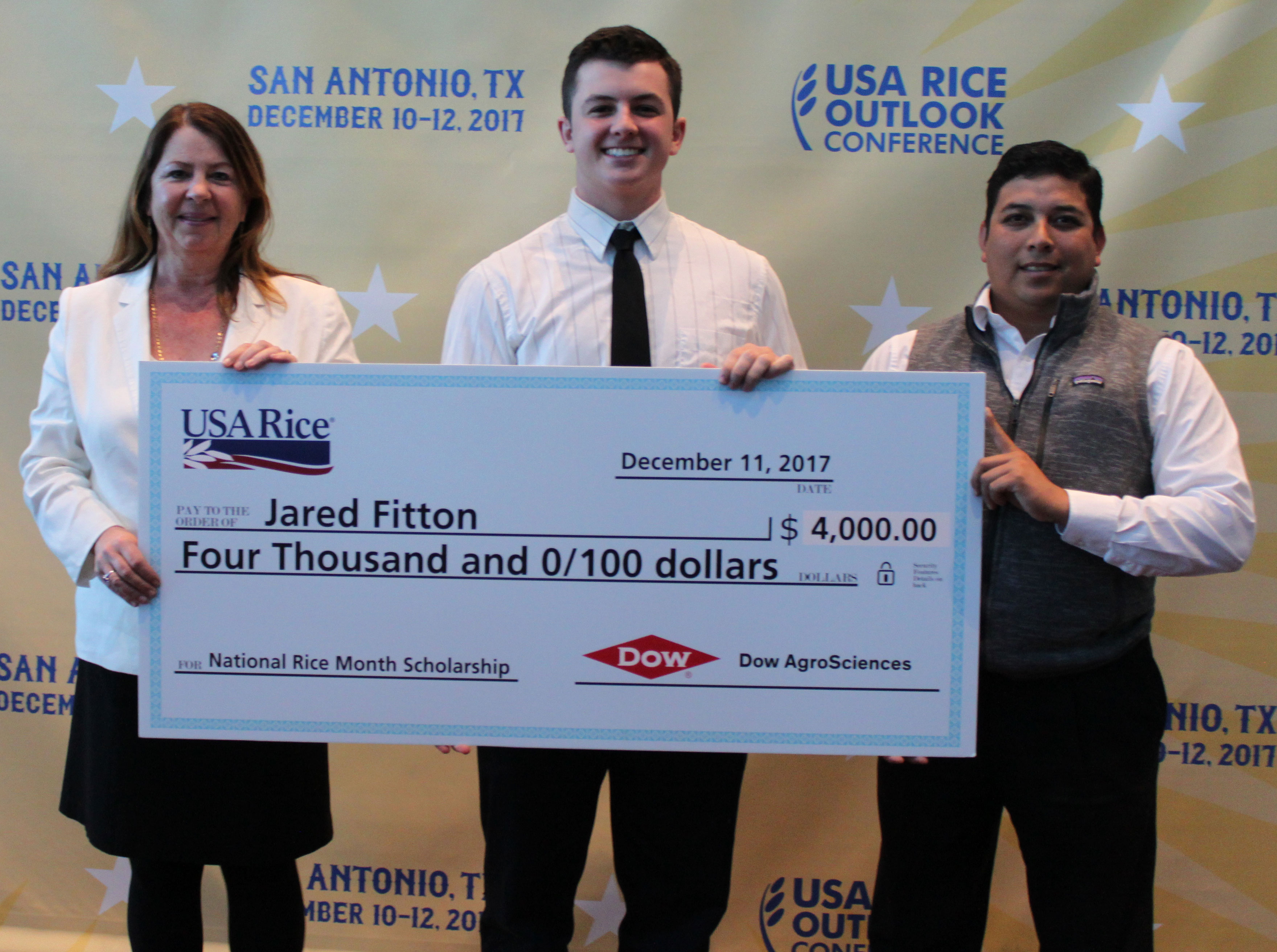 NRM-Scholly-Winner,-Jared-Fitton accepting big $4K check