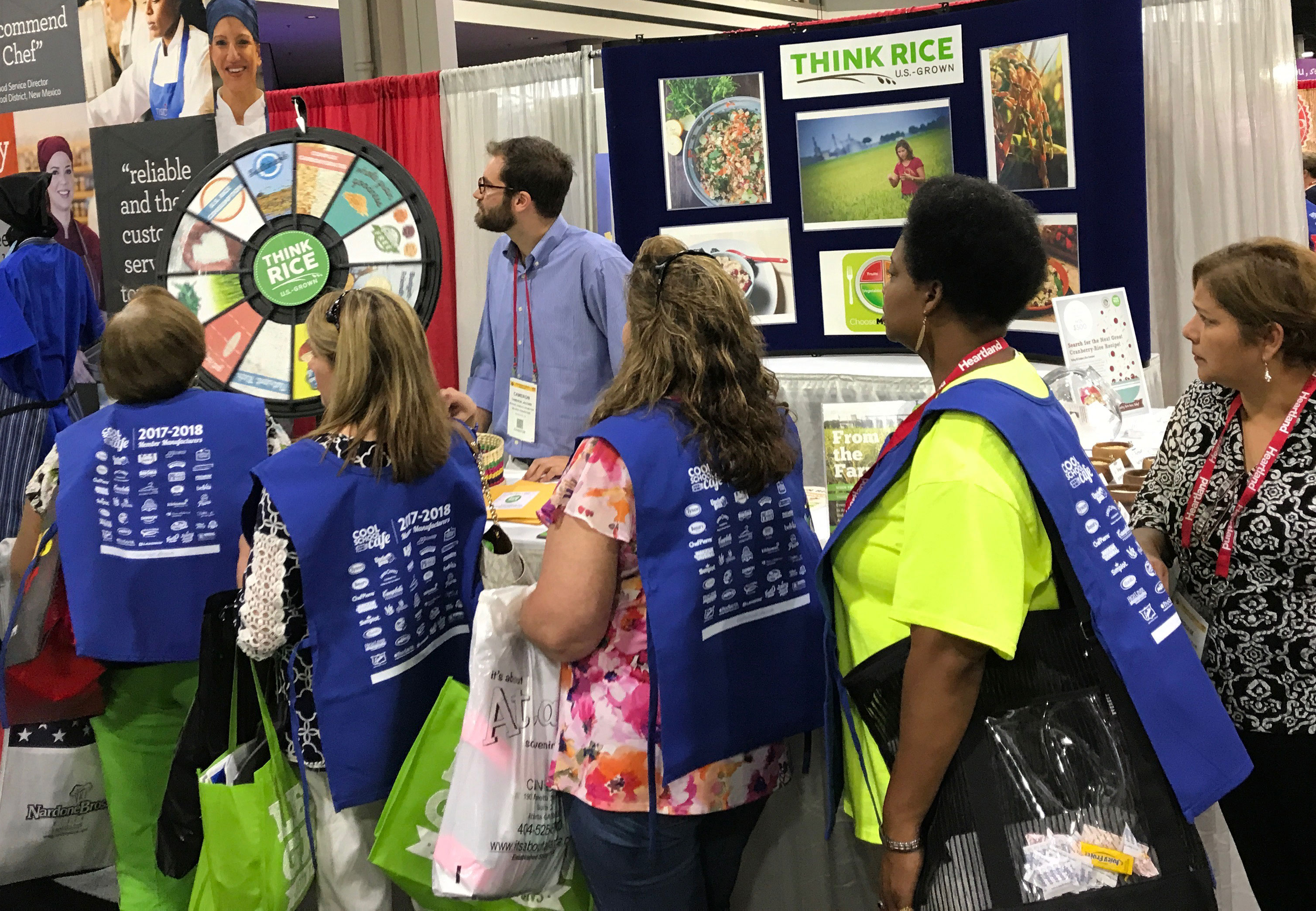 DP.w-2017 SNA, Cameron & Crowd at the Rice Wheel-170714