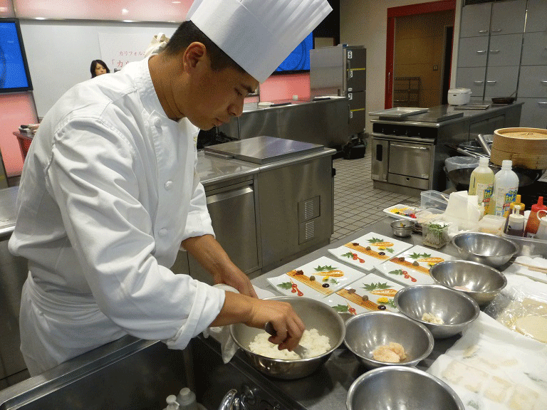 IP-3rd-Annual-Japan-Cooking-Contest,-Chef-Yo-Ko-SMALL-150813
