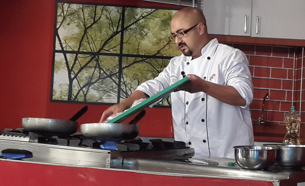 IP-Peru-Cooking-Workshop,-chef-150922