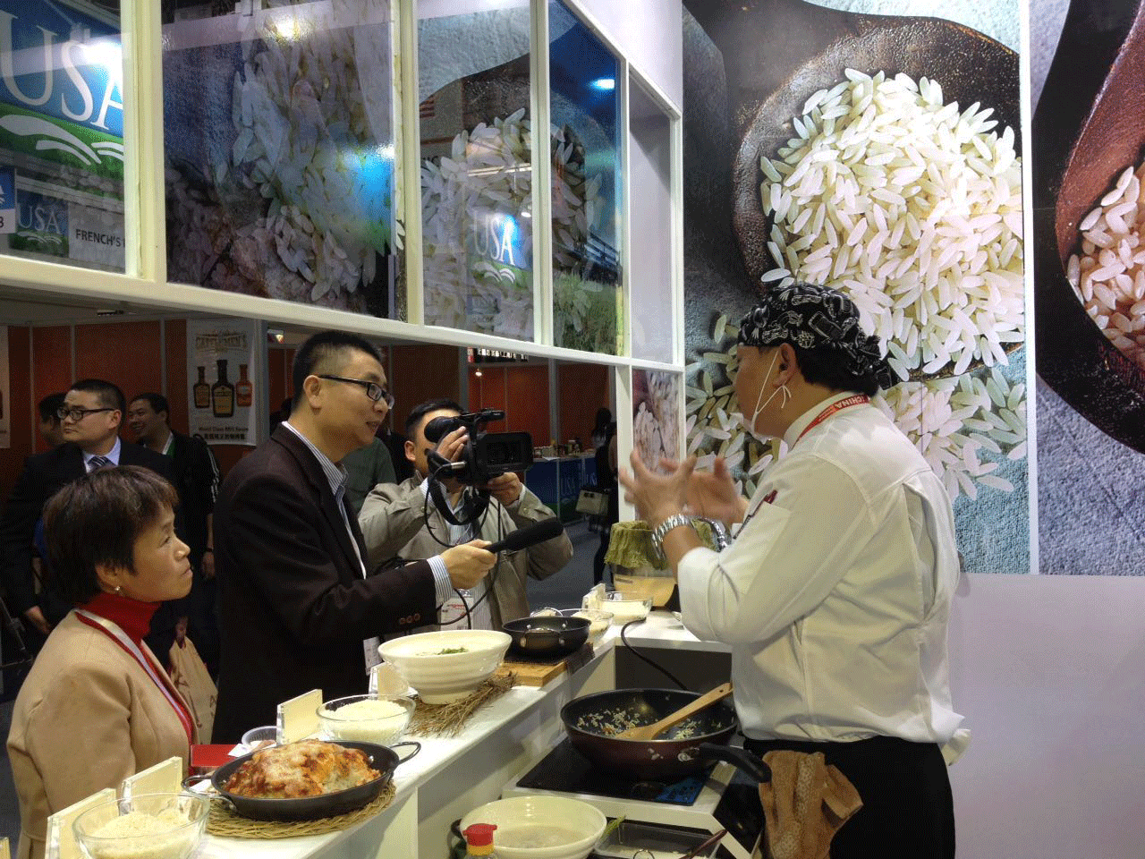 IP-US-Rice-Impresses-Chef-at-China-Food-Show-151123