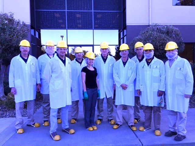 2014-16 Rice Leadership Class at a California factory tour wearing protective gear