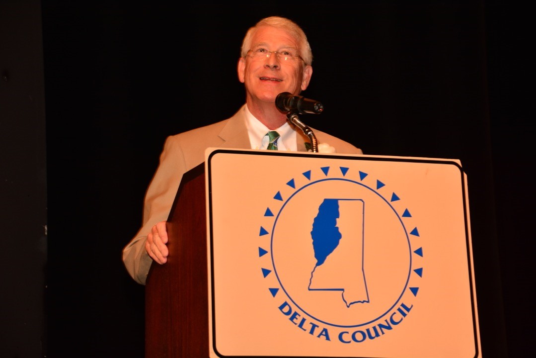 Senator Wicker Addresses 80th Annual Delta Council Meeting from a podium